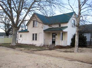 102 W Broadway St, Okeene, OK 73763