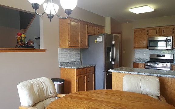 5th image of 17404 Carlyle Ct