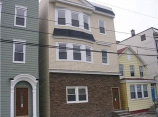 52 Blum St, Newark, NJ 07103