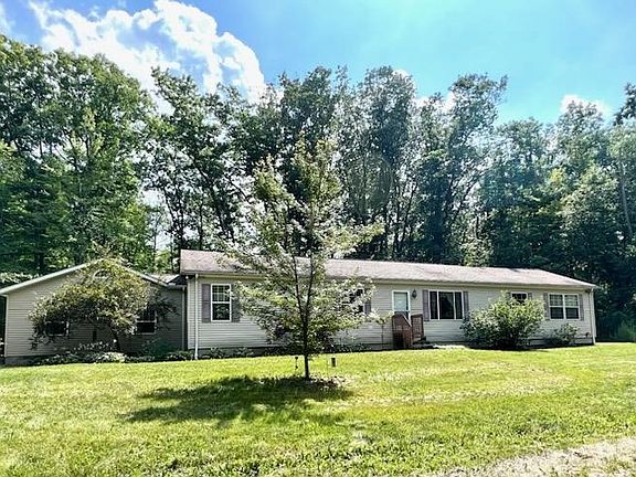 2nd image of 8280 Woodhill Dr