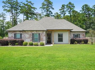 180 Fayedaye Dr, Madisonville, LA 70447