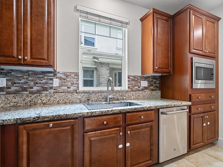 2823 Alliston Loop — Photo 11