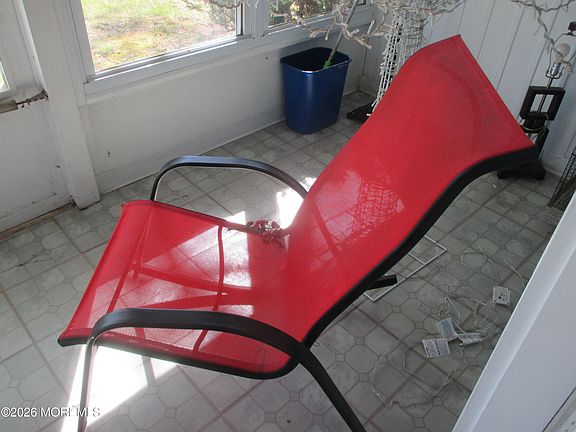 5th image of 396B Chesterfield Court