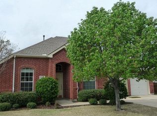 1101 Postwood Dr, Corinth, TX 76210