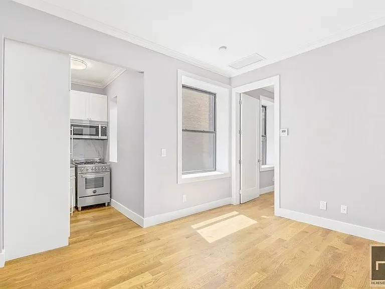 252 W 76th St #5C — Photo 1