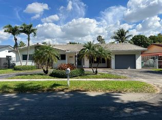 10451 SW 17th St, Miami, FL 33165