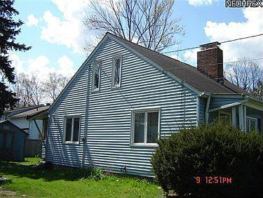 3rd image of 303 Race St