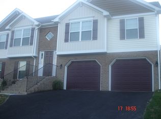 6408 Westshire Ct, Roanoke, VA 24018