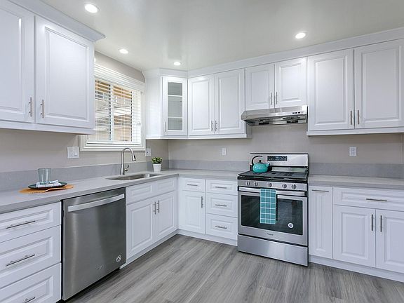 2nd image of 5732 Noel Dr