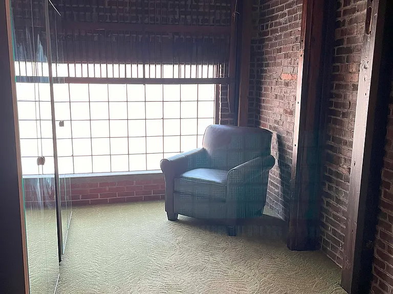 209 E 3rd St #2A — Photo 20