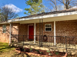 202 N Cleveland Ave, Plainview, AR 72857