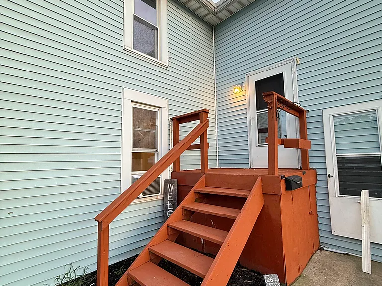 739 1/2 Garfield Ave — Photo 23