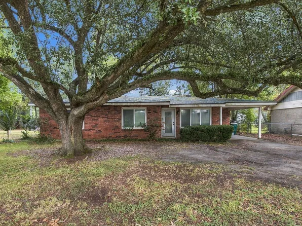 1404 Shaw Dr, Vinton, LA 70668