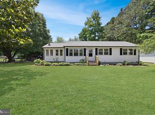 8174 Hawthorn Ln, Hebron, MD 21830