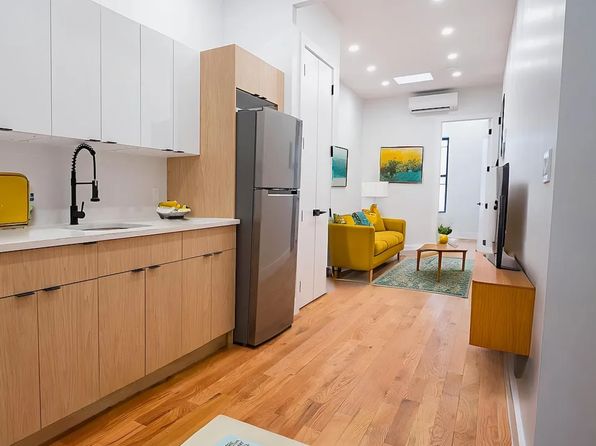 1721 Menahan St APT 1R