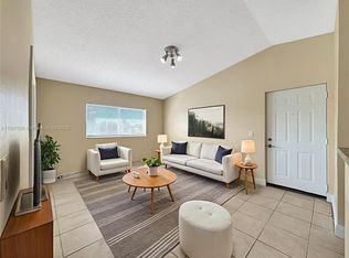 3610 N 56th Ave APT 236, Hollywood, FL 33021