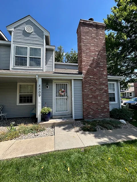 2 bed, 1100 sqft, $2,150 — Photo 3