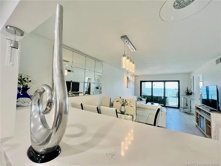 9400 S Ocean Dr #707 — Photo 8