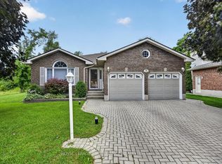 1099 Bridlewood Dr, Brockville, ON K6V 7G2