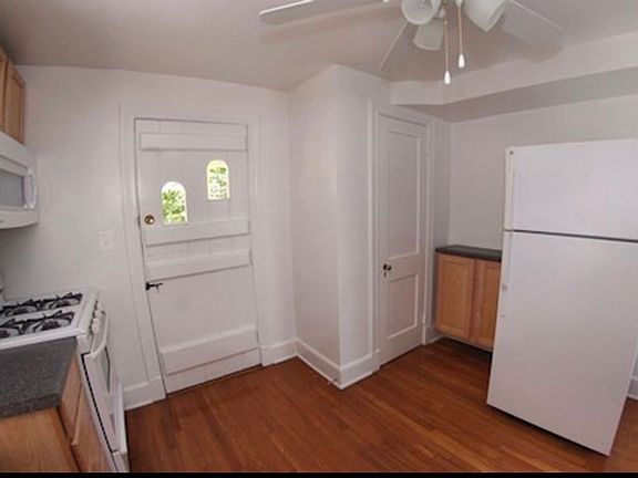 4th image of 215 Culpeper St #A