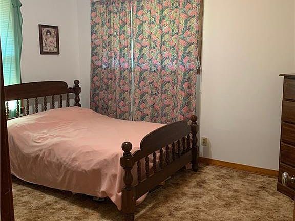 5th image of 444 Dolby St