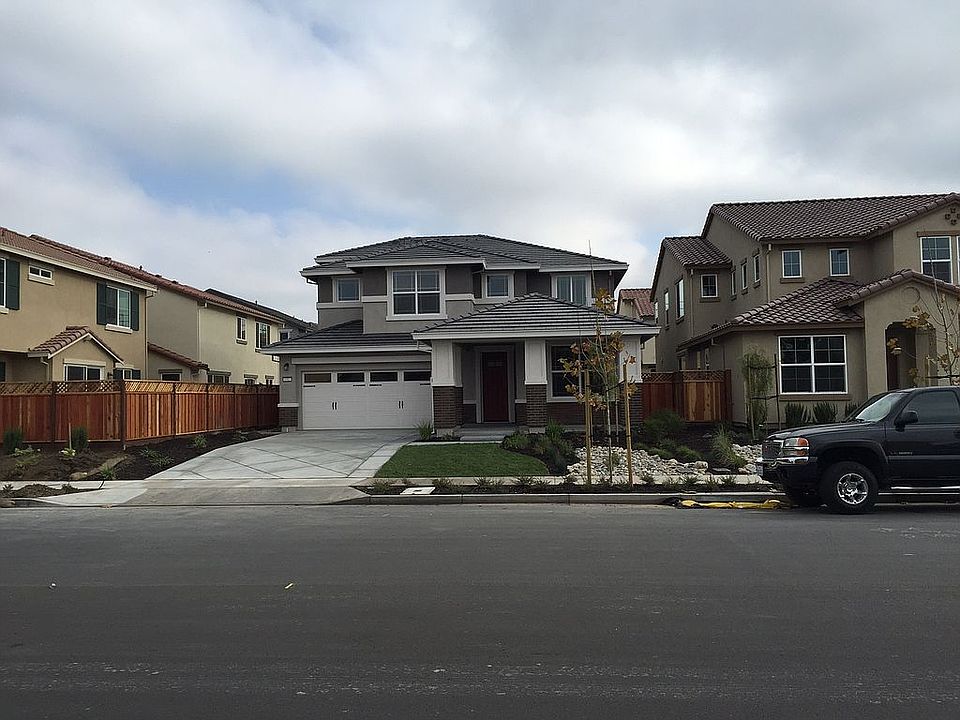 2nd image of 4502 Cabello St