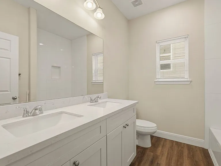 2218 Bringhurst St #B — Photo 20