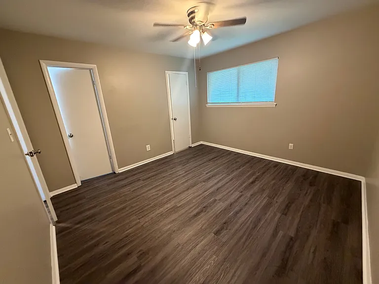 4919 S Oswego Ave — Photo 24