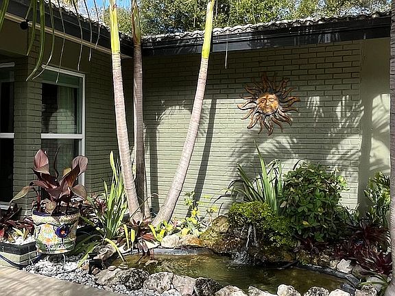 2nd image of 1422 Maple Forest Dr