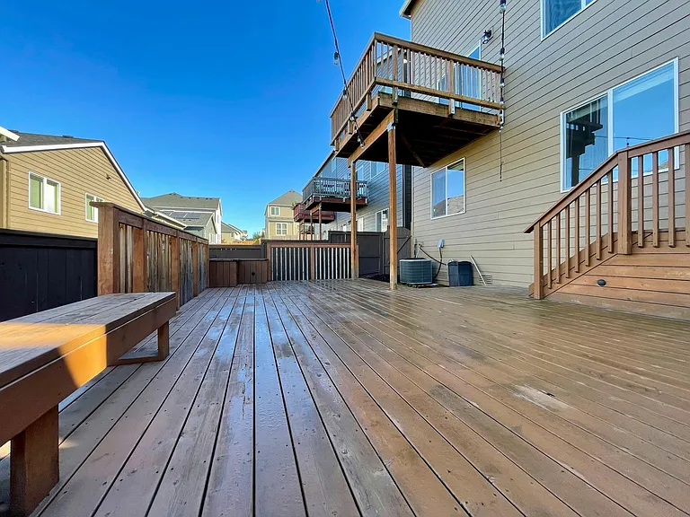 16985 NW Madrone St — Photo 28