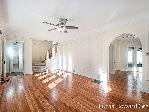 3rd image of 1120 Underwood Ave SE