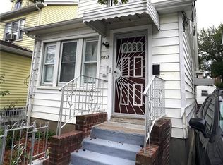 158-14 75th Rd, Fresh Meadows, NY 11366