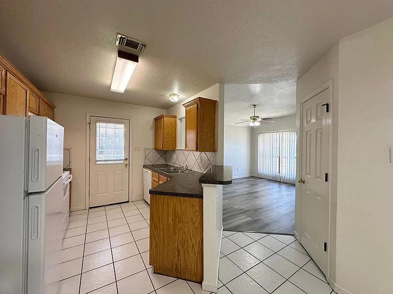 3105 Dannen Court — Photo 8