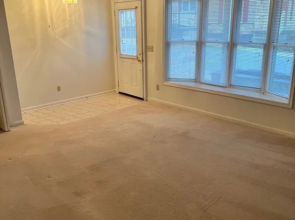 810 Berne Ct #810, Hummelstown, PA 17036