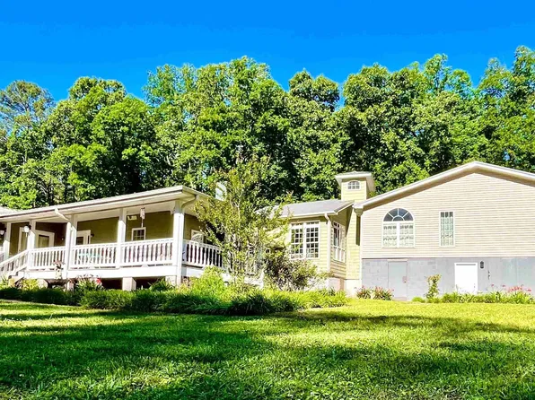 1429 Center Hill Rd, Lineville, AL 36266