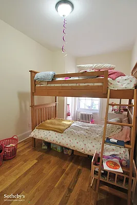 Rented by Sotheby's International Realty | media 37