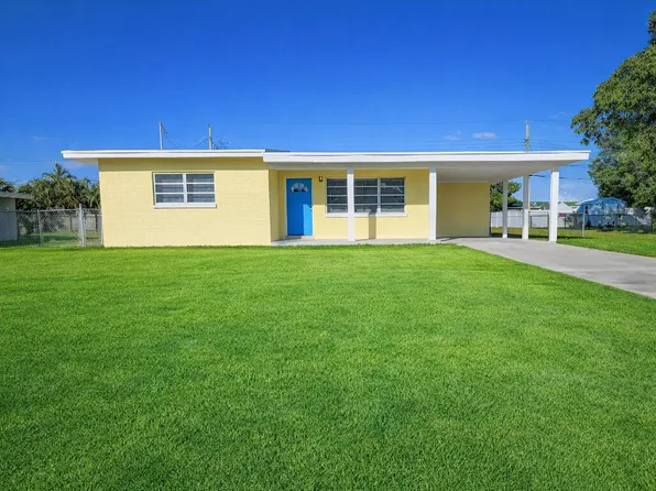 116 NE Entrada Avenue, Port St Lucie, FL 34952