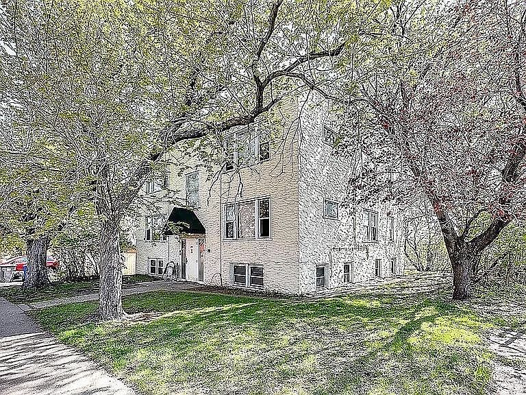 1st image of 380 Dunlap St N #2