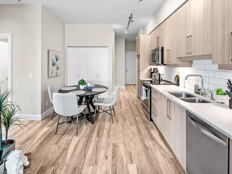 595 Pandora Ave #216 — Photo 9