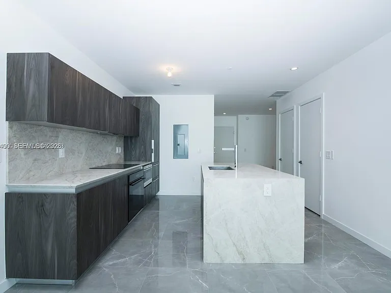 480 NE 31st St #2406 — Photo 8