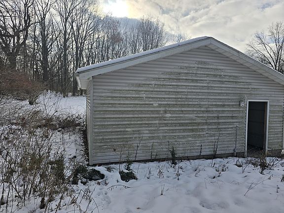 5th image of 9059 Tessarri Dr