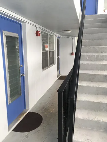 9140 Collins Ave #E Photo 1