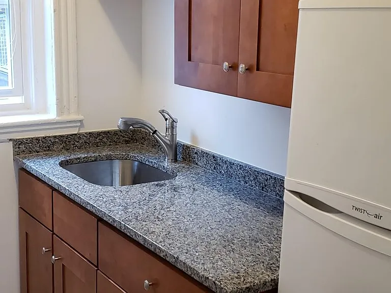 1450 Commonwealth Ave #17 — Photo 1