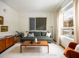 54 Lansdowne Ave, Toronto, ON M6K 2V8