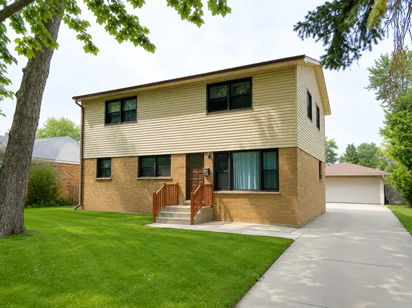 1508 W Palm Dr, Mount Prospect, IL 60056