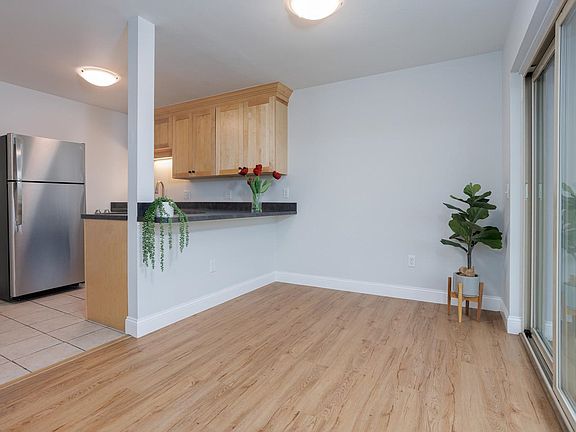 3rd image of 92 Quarry Hill Road #11