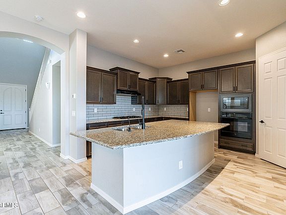 4th image of 4338 E CLIFTON Avenue