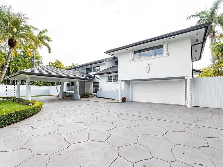 12040 SW 43rd St — Photo 4
