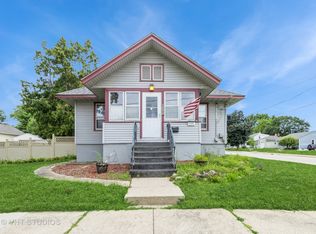 500 Gertrude St, Elgin, IL 60123