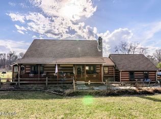 7631 Gibbs Rd, Corryton, TN 37721